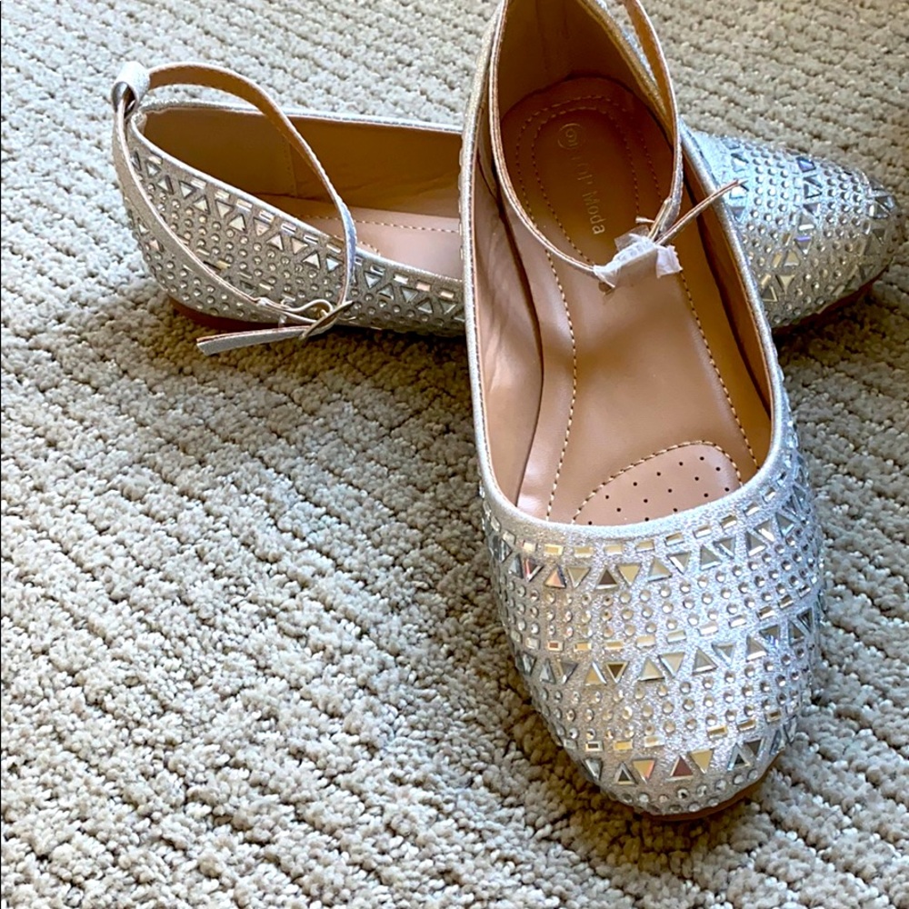 🌟 Silver Bling Ankle Strap Flats